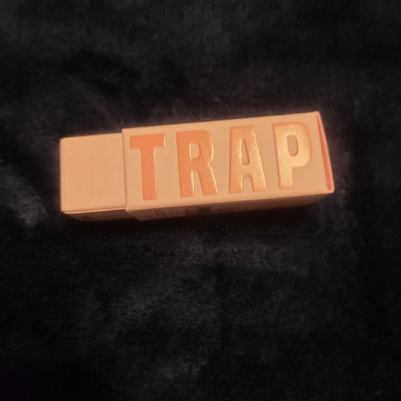 JSC Velvet Trap Lipstick - Picture 2 of 4